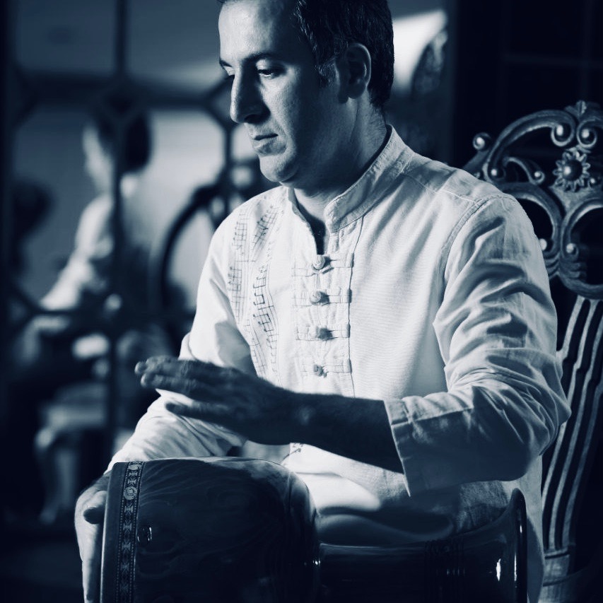 Yaser Bayat playing Tombak